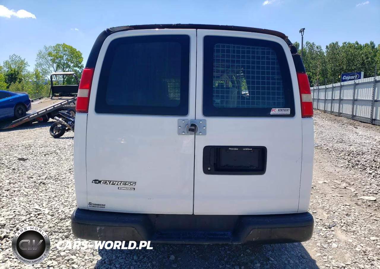 2015 Chevrolet Express G2500 VIN:1GCWGGCF9F1208248 - 6