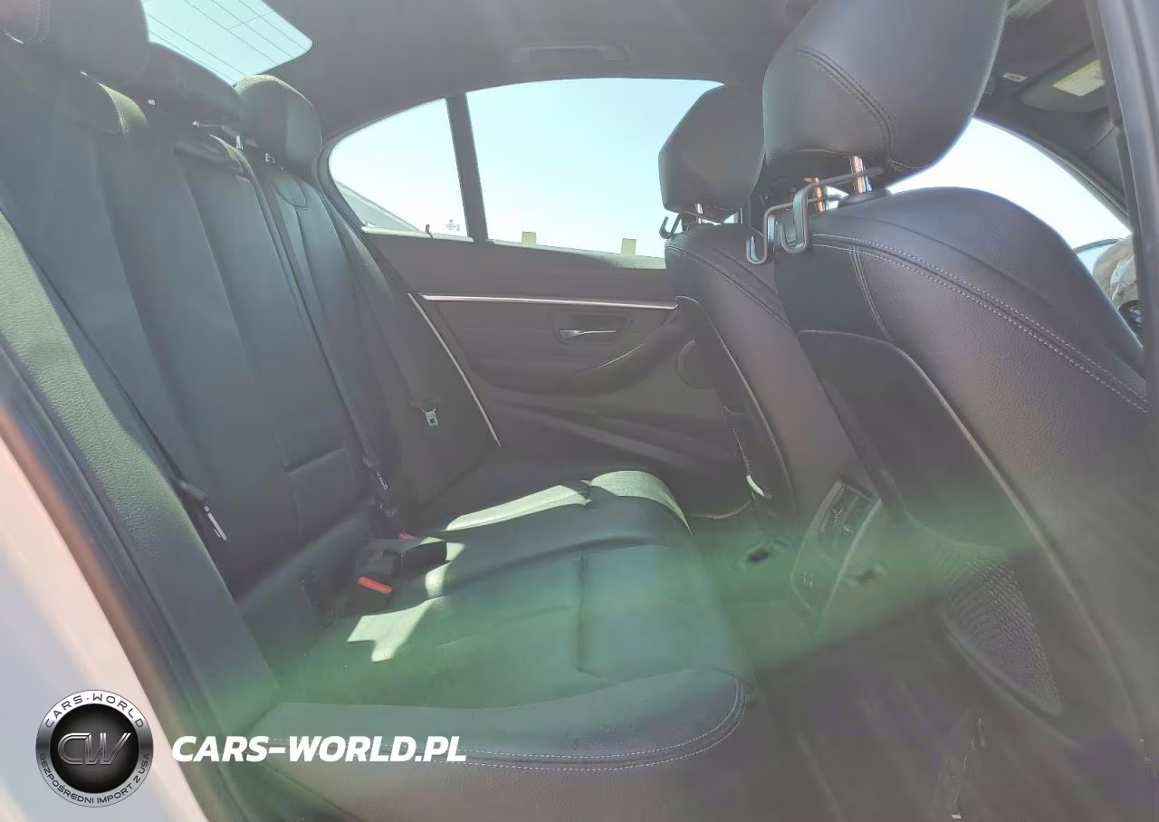 2018 BMW 330E VIN:WBA8E1C5XJA756607 - 10