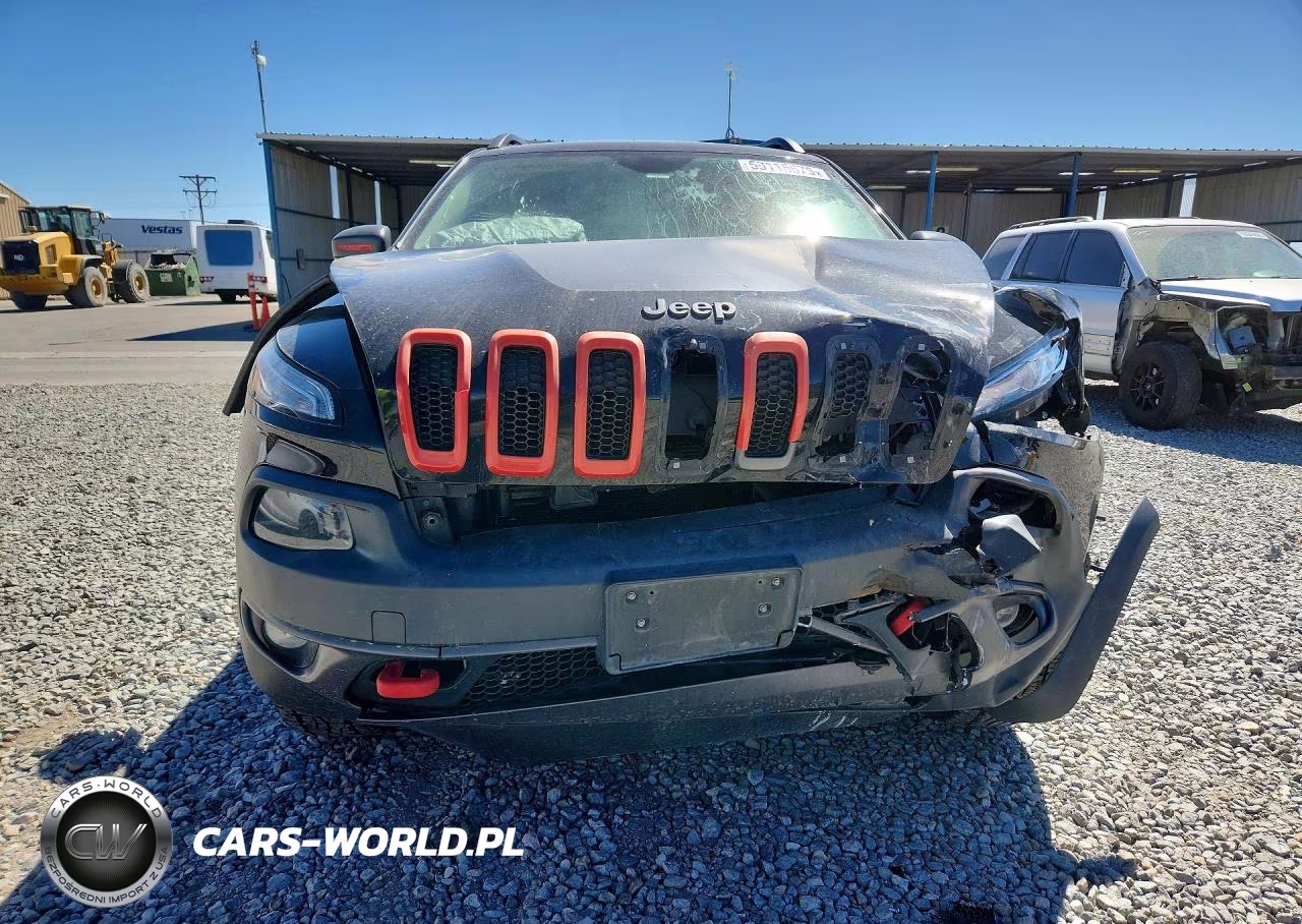 2017 Jeep Cherokee Trailhawk VIN:1C4PJMBS6HW546327 - 5