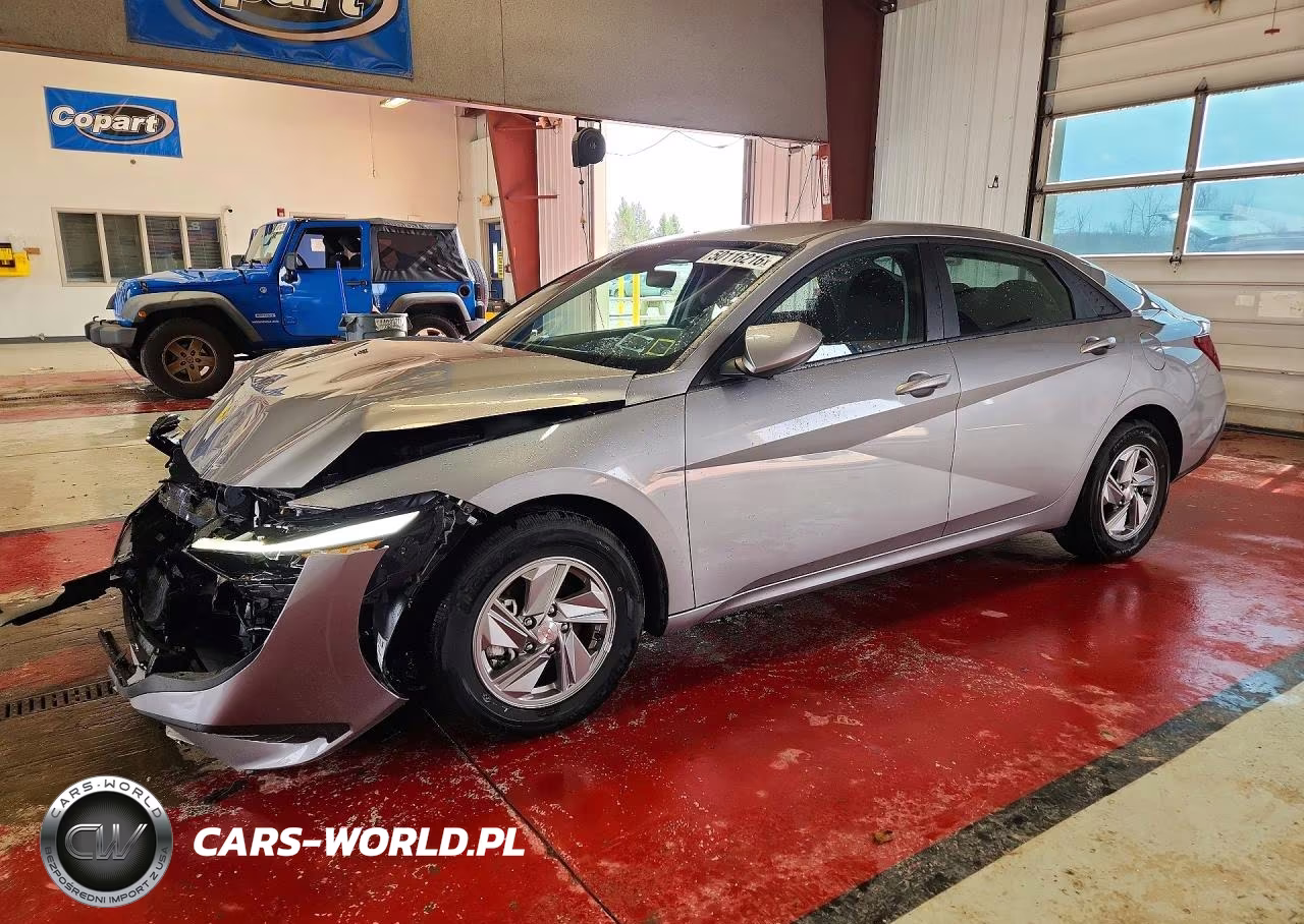 2025 Hyundai Elantra Se – zdjęcie 1 z 12