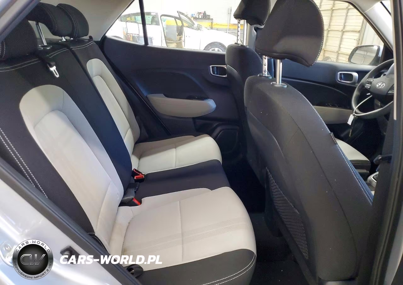 2020 Hyundai Venue Sel VIN:KMHRC8A31LU020093 - 11