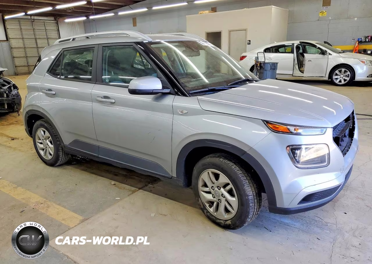 2020 Hyundai Venue Sel VIN:KMHRC8A31LU020093 - 4