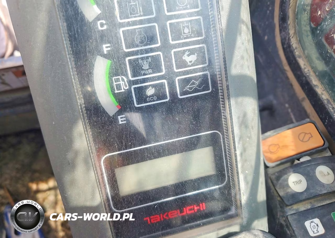 2016 Takeuchi Tl8 Tracked Skid Steer Loader VIN:200804373 - 8