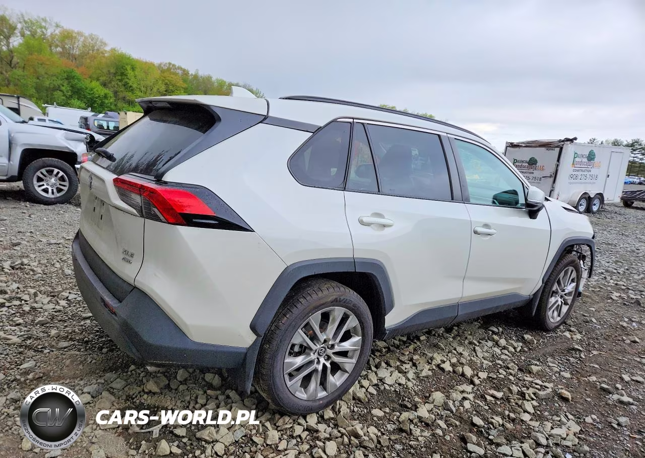 2021 Toyota Rav4 Xle Premium VIN:2T3A1RFV7MW148270 - 3