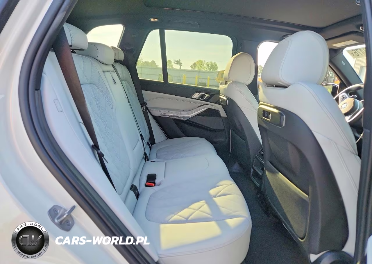 2025 BMW X5 xDrive40I VIN:5UX23EU00S9X63706 - 11
