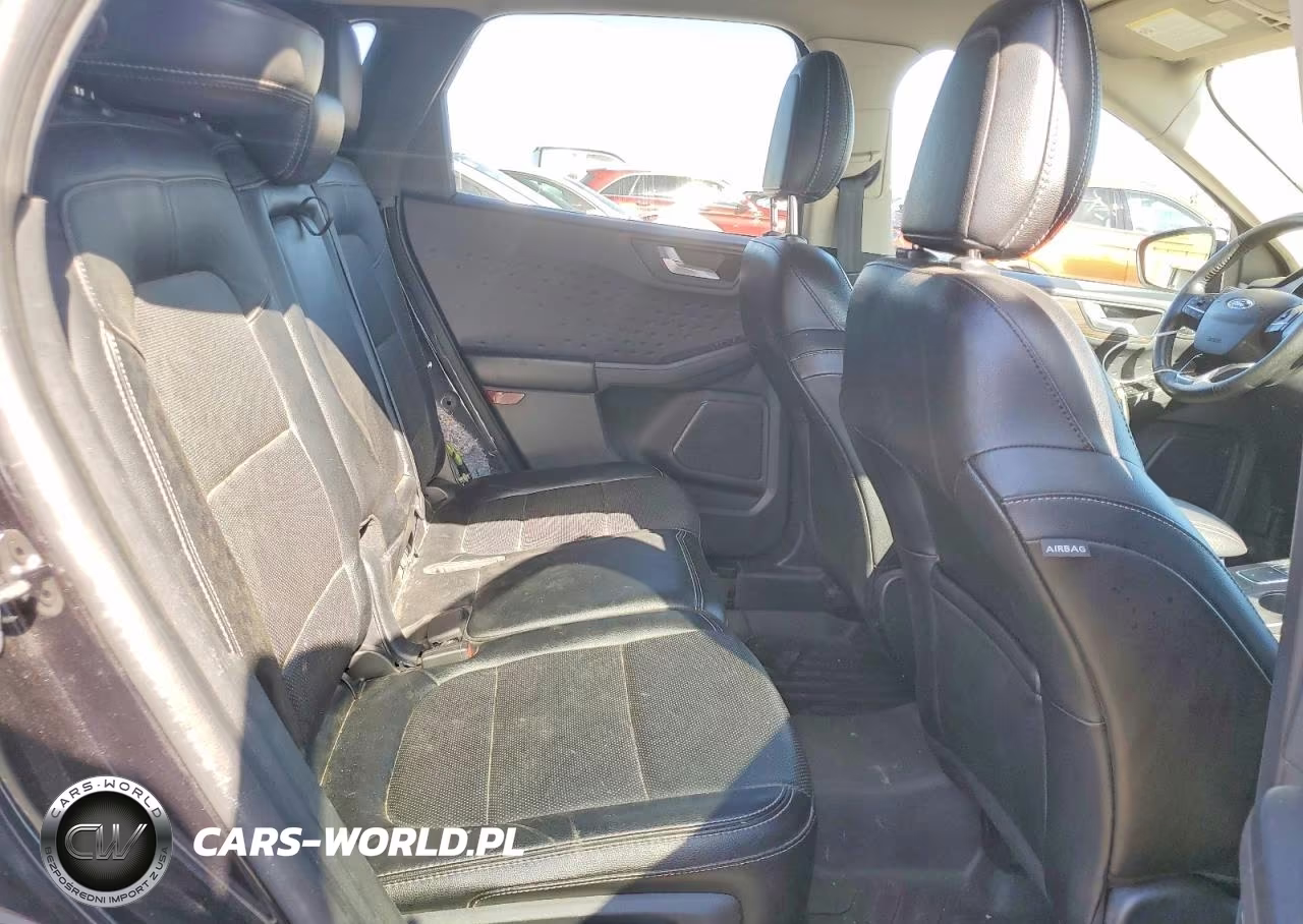2020 Ford Escape Titanium VIN:1FMCU9J98LUA81387 - 11
