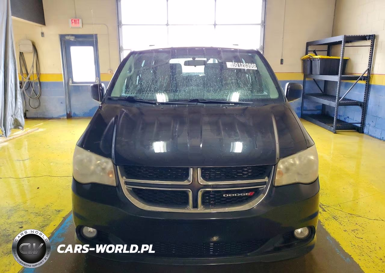 2012 Dodge Grand Caravan Crew VIN:2C4RDGDG0CR351402 - 5