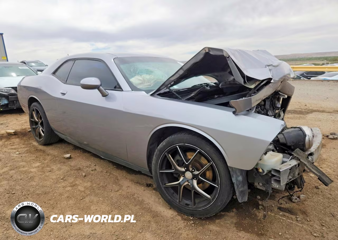 2013 Dodge Challenger Sxt VIN:2C3CDYAG4DH642125 - 4