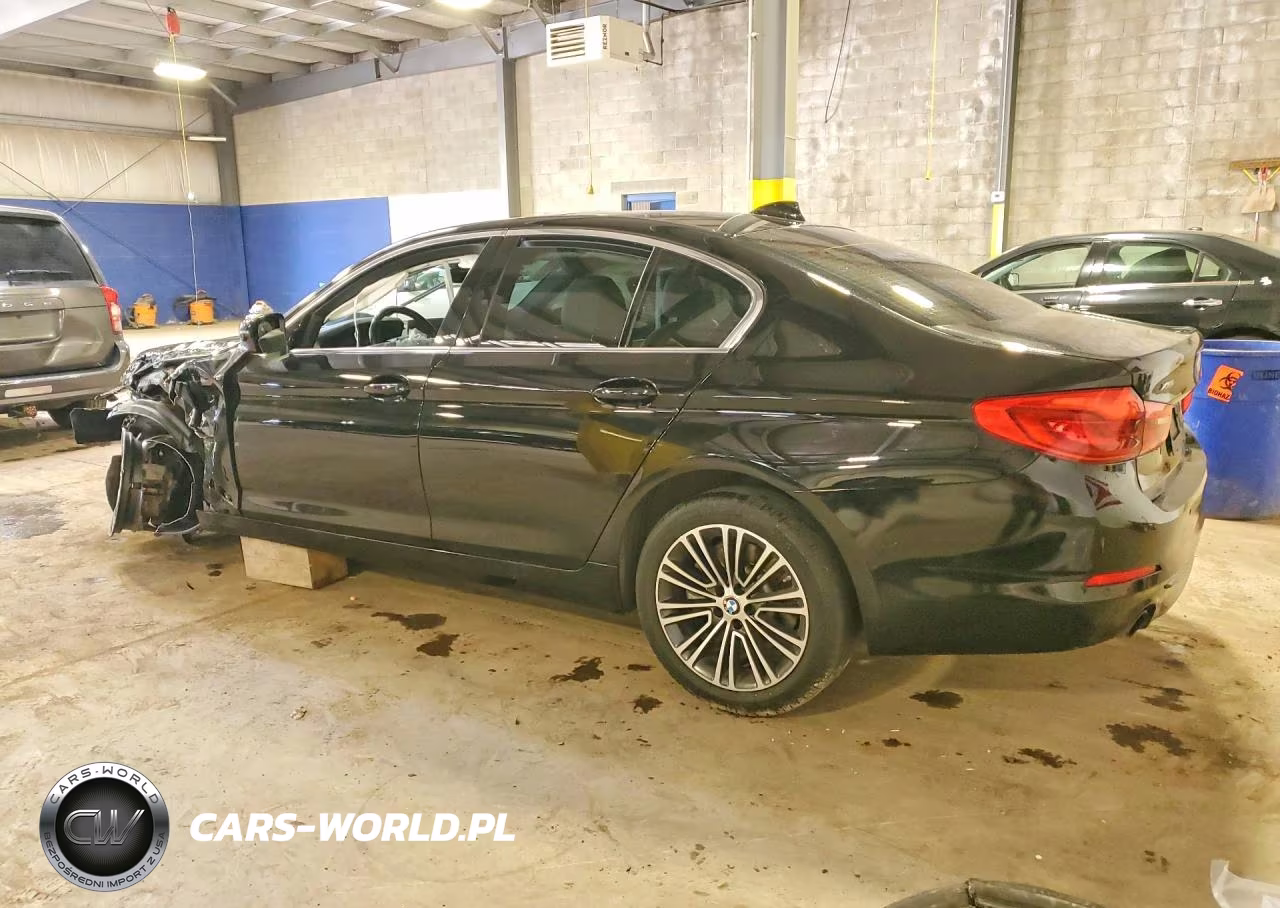2019 BMW 530 Xi VIN:WBAJA7C52KWW17592 - 2