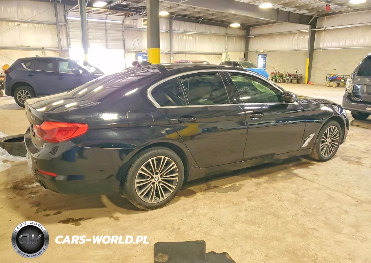 2019 BMW 530 Xi VIN:WBAJA7C52KWW17592 - 3