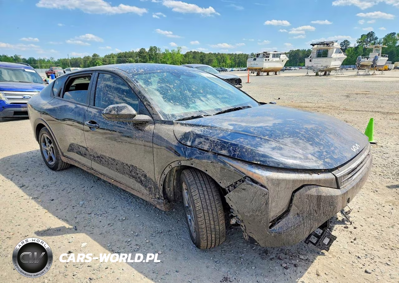 2025 Kia K4 Lxs VIN:3KPFT4DE7SE086075 - 4