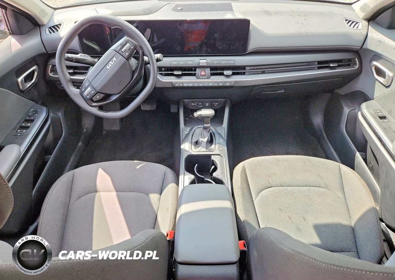2025 Kia K4 Lxs VIN:3KPFT4DE7SE086075 - 8