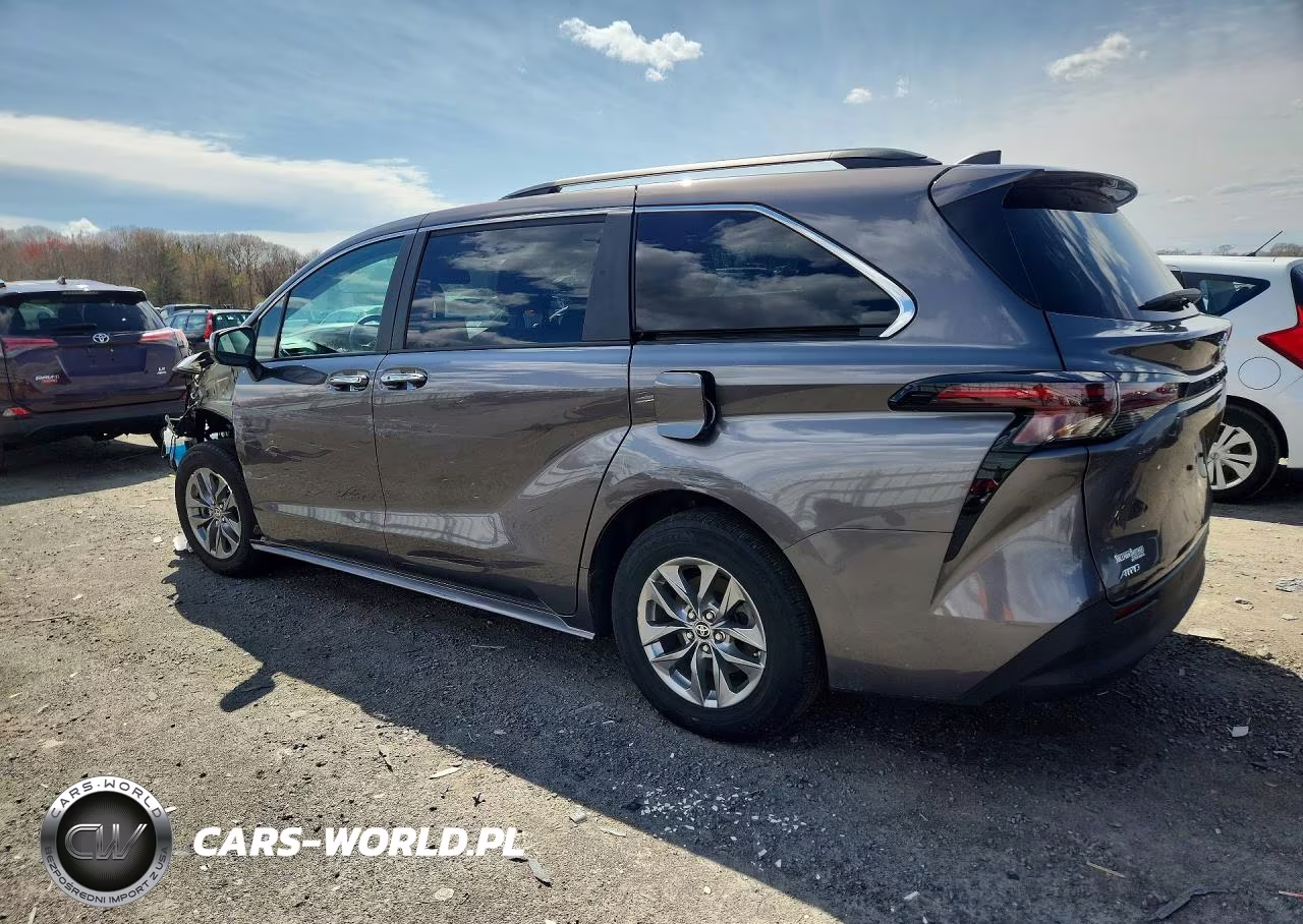 2024 Toyota Sienna Xle 7-Passenger VIN:5TDJSKFC9RS130607 - 2