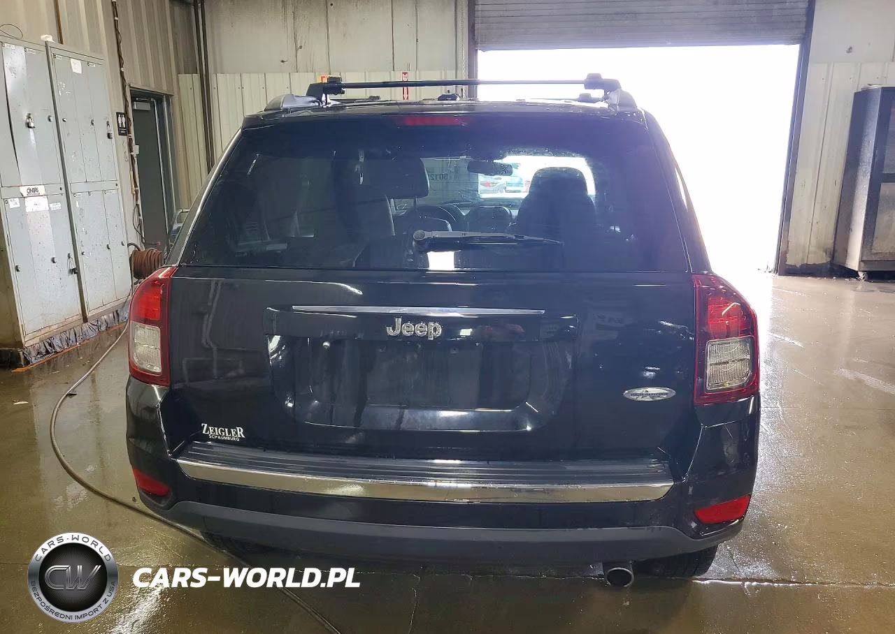 2016 Jeep Compass Latitude VIN:1C4NJCEA9GD700804 - 6