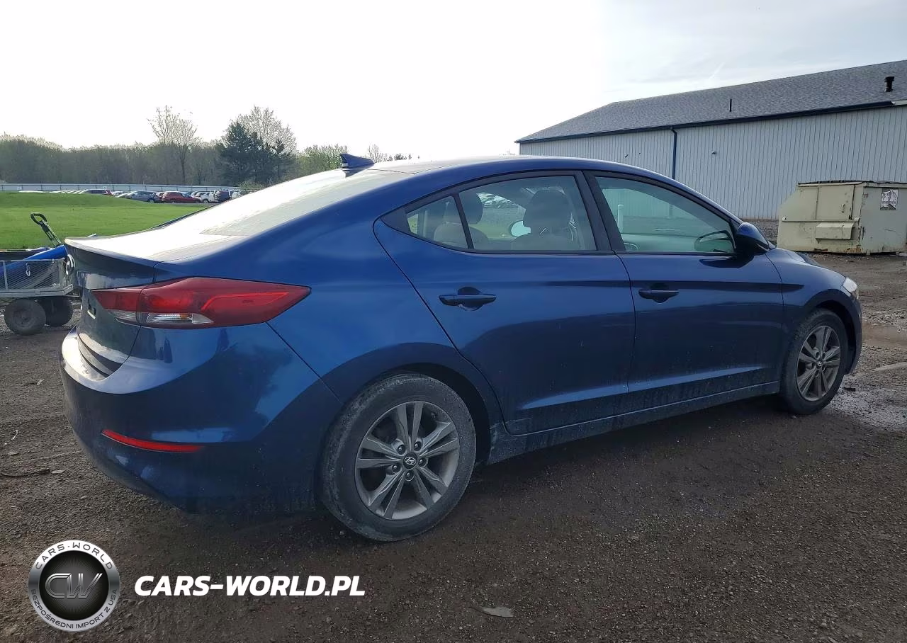 2018 Hyundai Elantra Sel VIN:5NPD84LF3JH371014 - 3