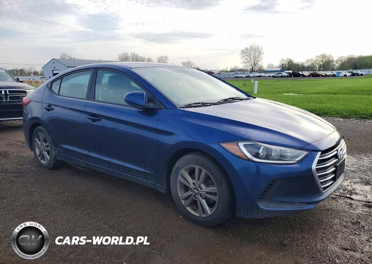 2018 Hyundai Elantra Sel VIN:5NPD84LF3JH371014 - 4