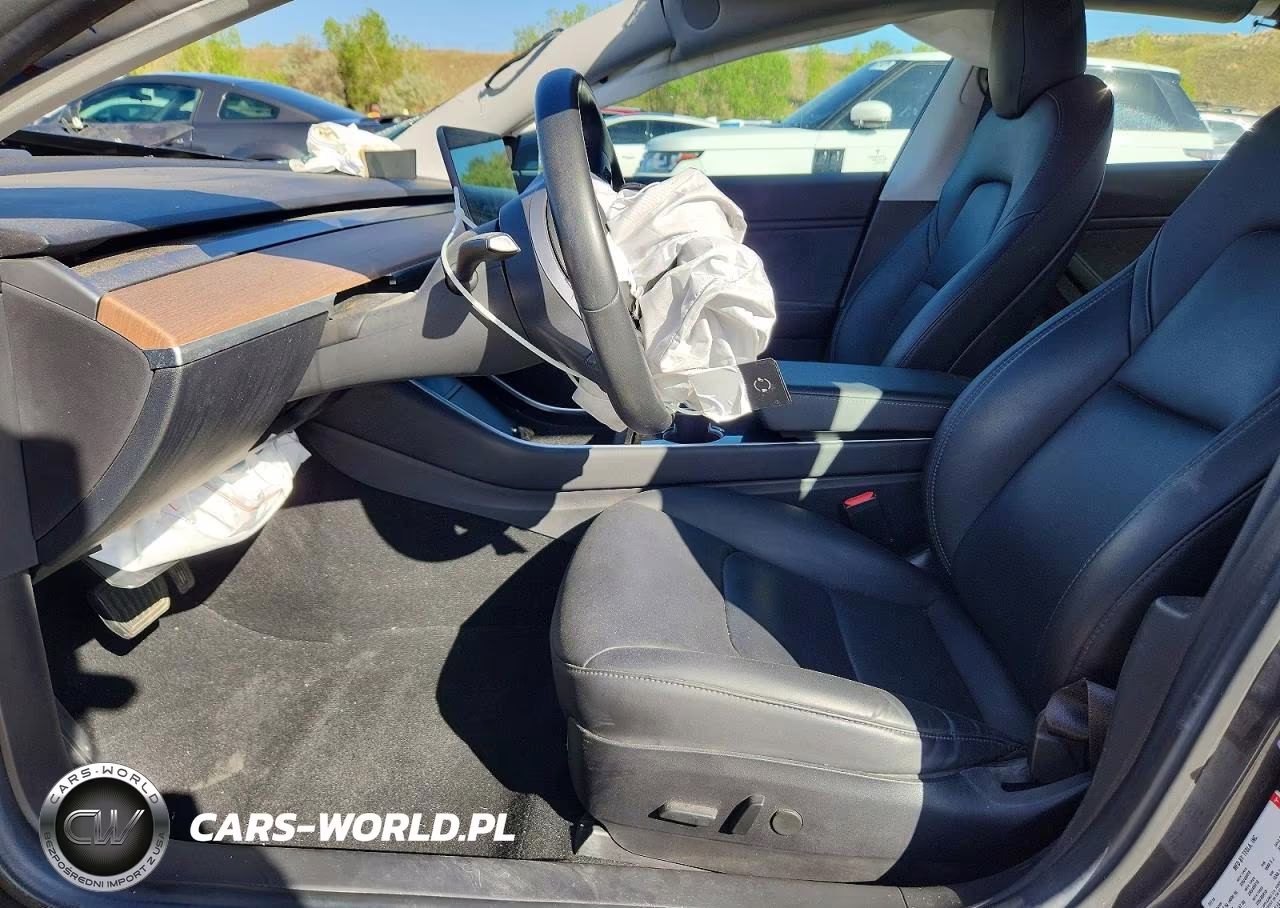 2018 Tesla Model 3 VIN:5YJ3E1EA8JF051769 - 7