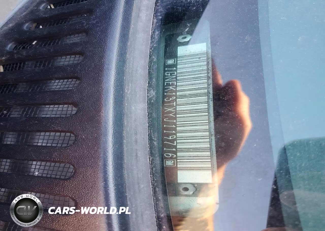 2000 Chevrolet Tahoe K1500 VIN:1GNEK13TXYJ119716 - 12