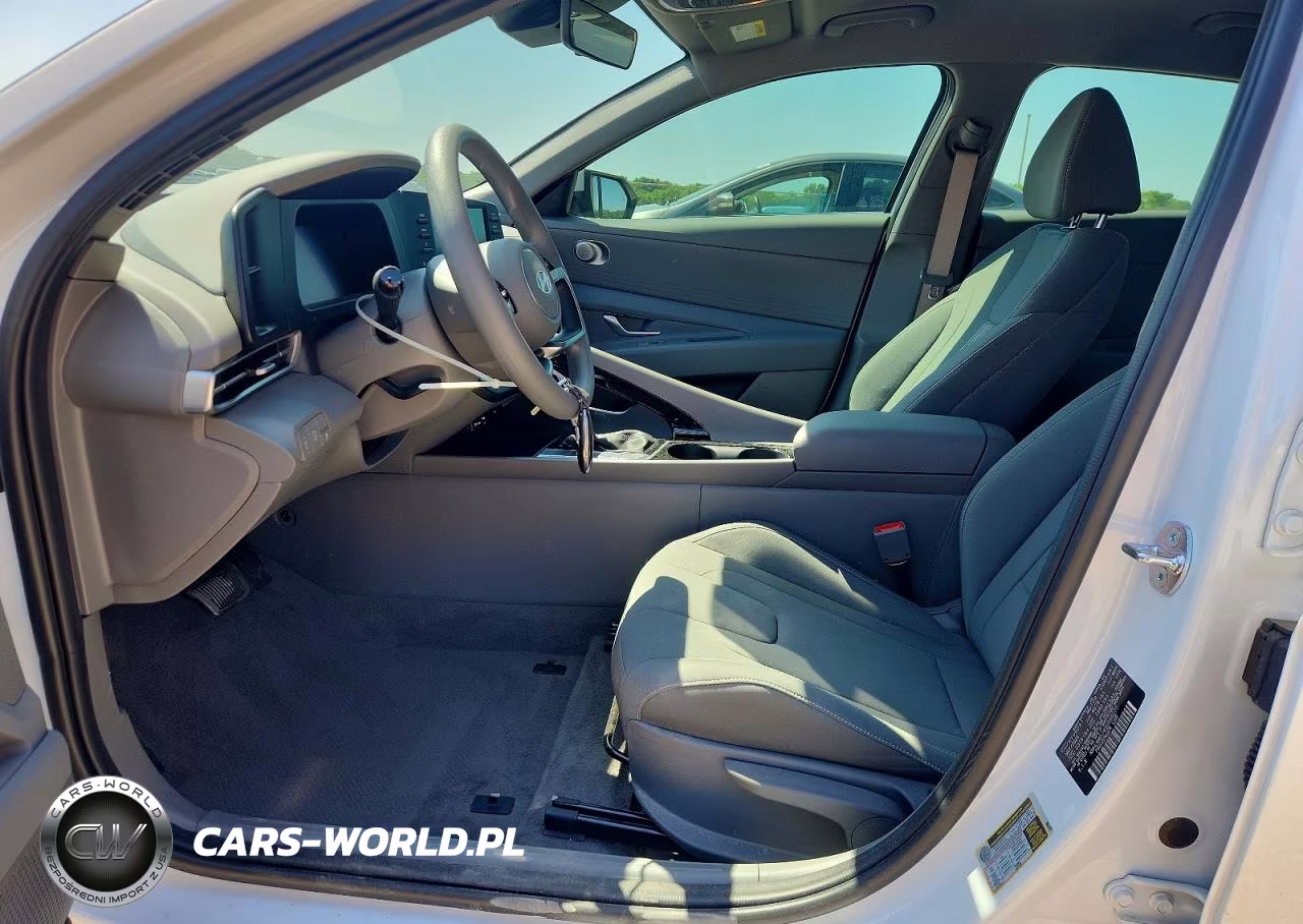 2025 Hyundai Elantra Hybrid Blue VIN:KMHLM4DJ4SU169277 - 7