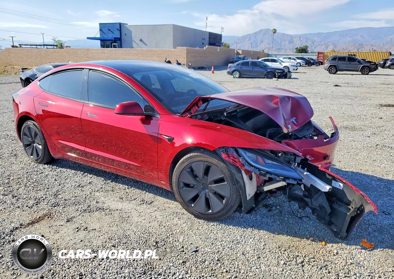 2025 Tesla Model 3 VIN:5YJ3E1EA6SF047267 - 4