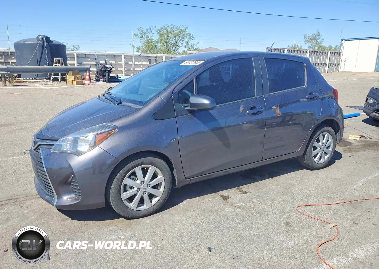 2016 Toyota Yaris 5-Door Le