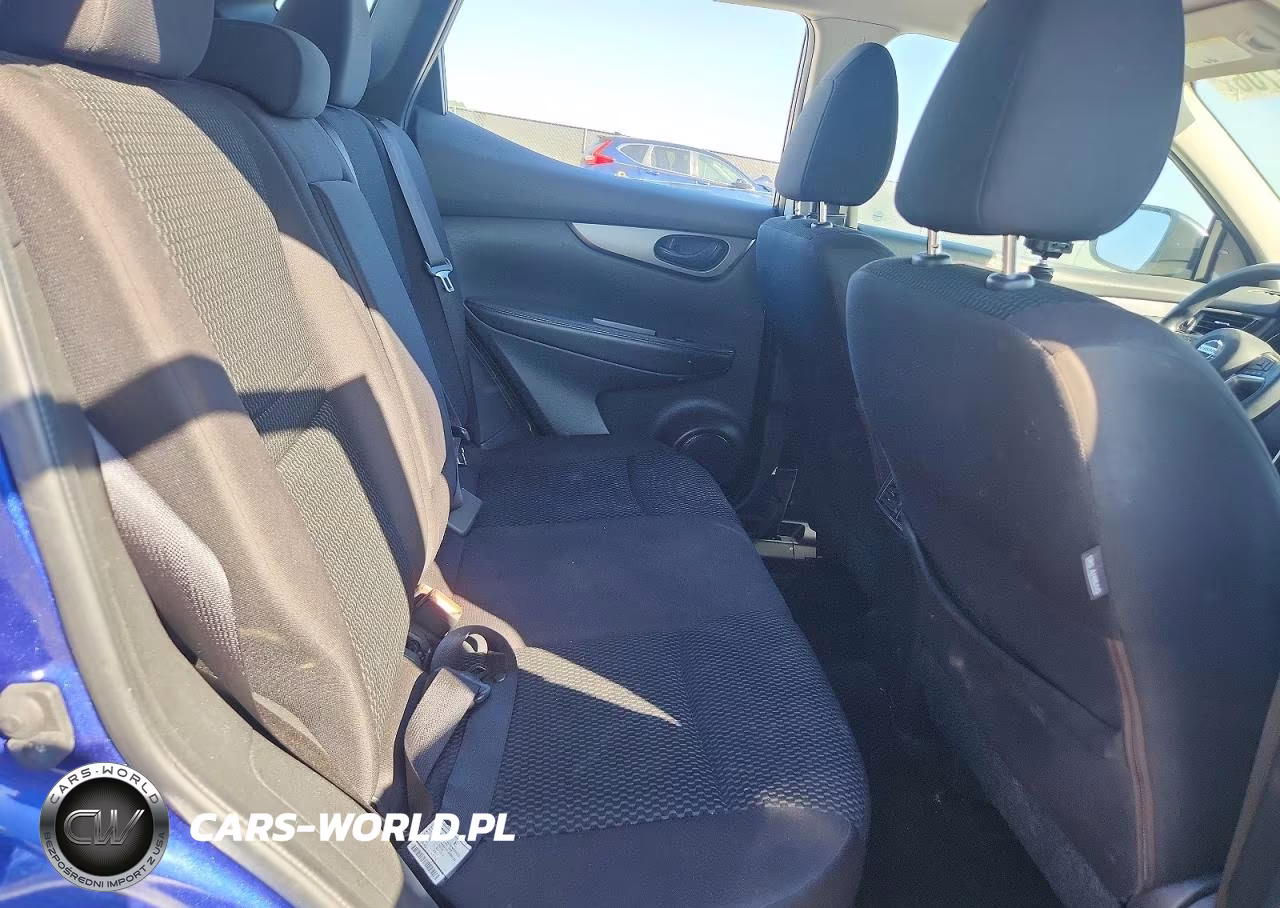 2018 Nissan Rogue Sport S VIN:JN1BJ1CP8JW190619 - 10