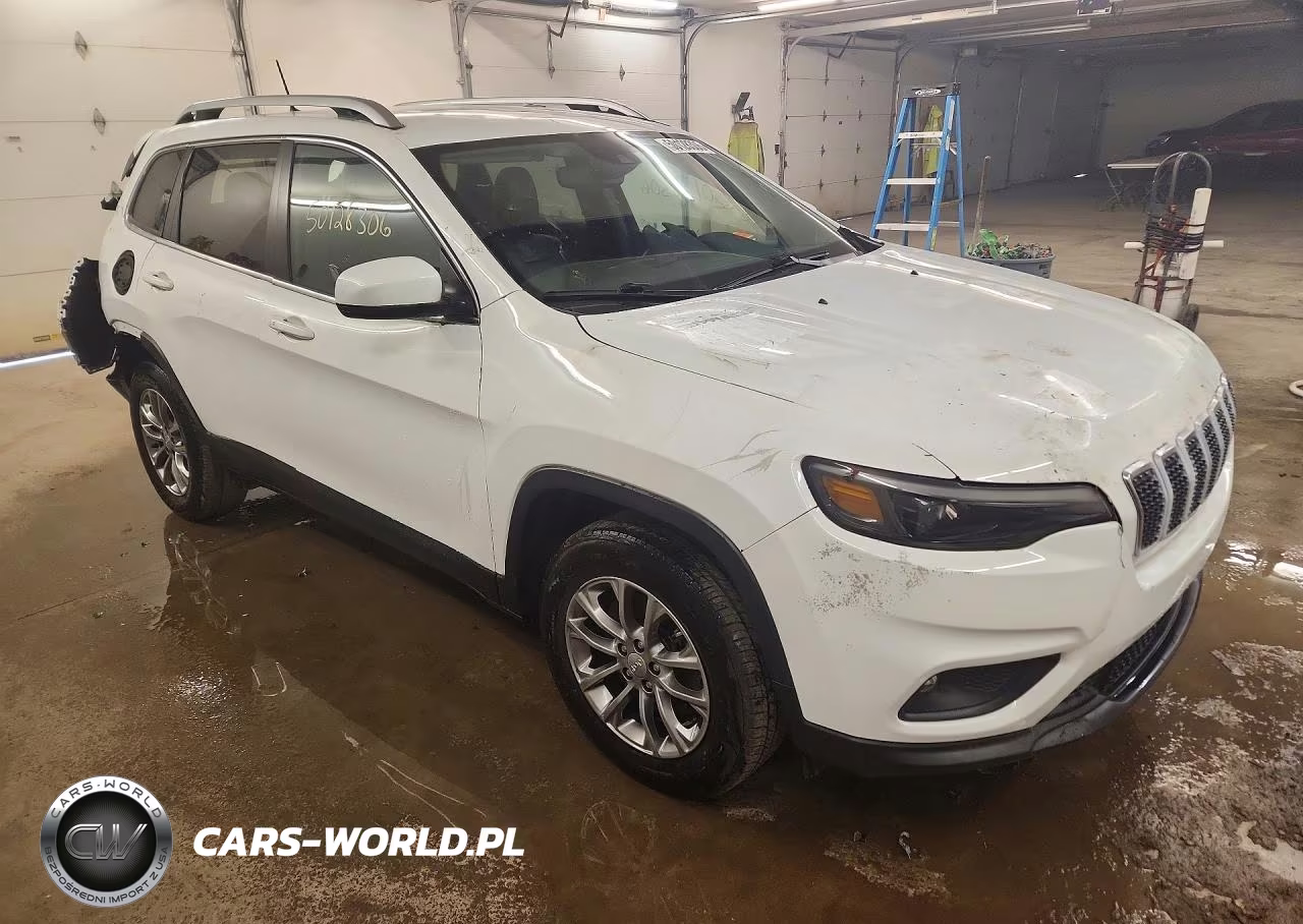 2021 Jeep Cherokee Latitude Lux VIN:1C4PJMMXXMD153364 - 4