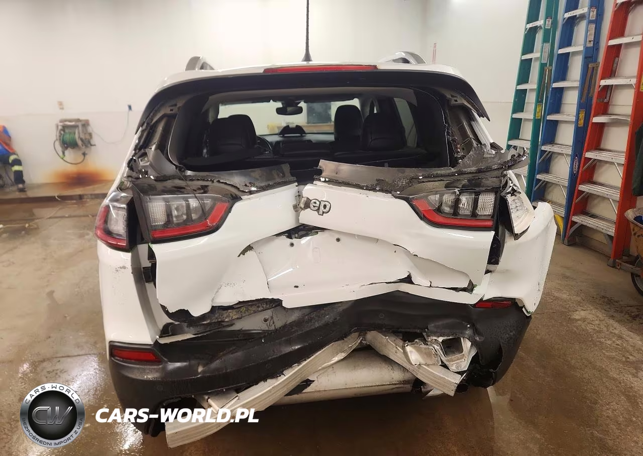 2021 Jeep Cherokee Latitude Lux VIN:1C4PJMMXXMD153364 - 6
