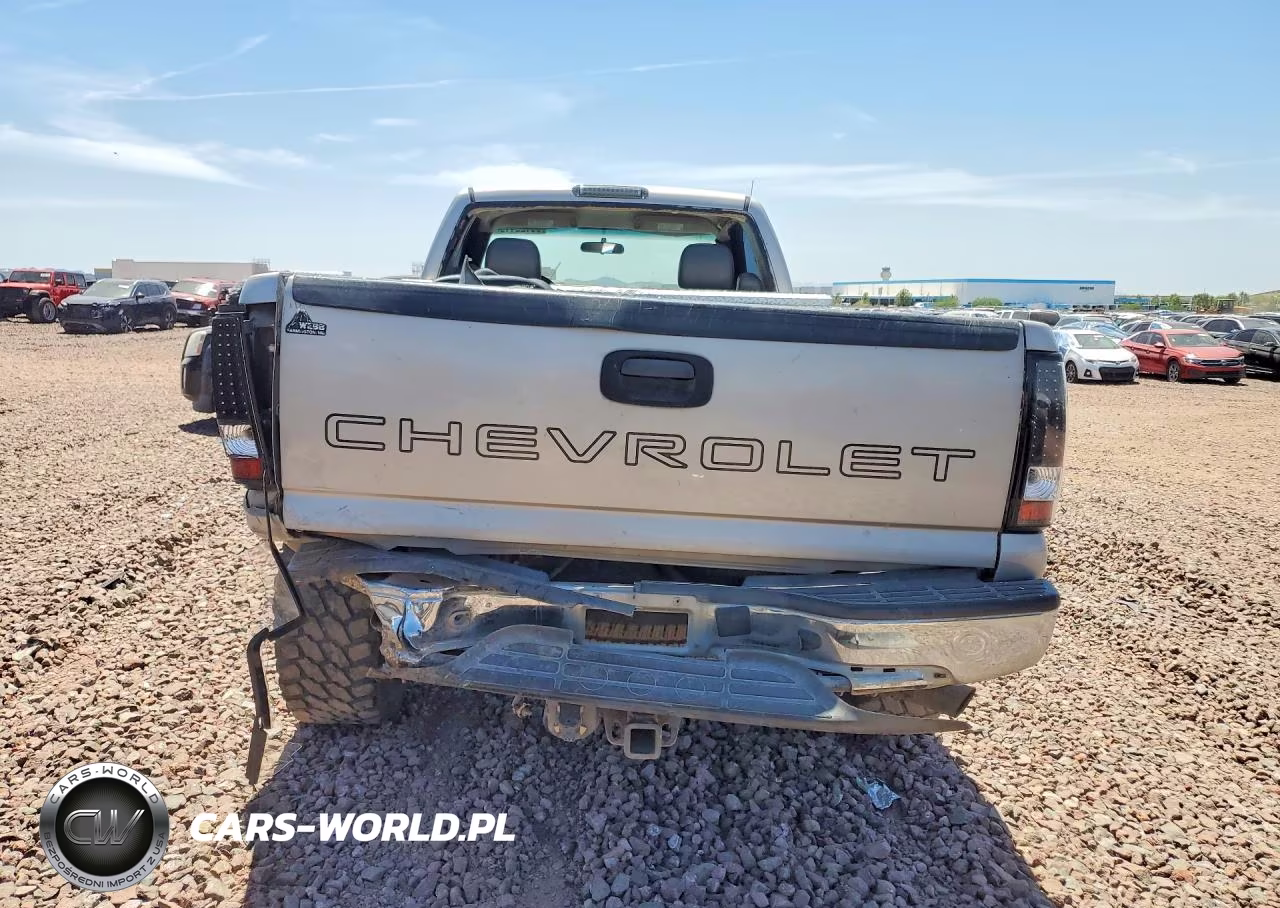 2005 Chevrolet Silverado C2500 Heavy Duty VIN:1GCHC24U75E180963 - 6