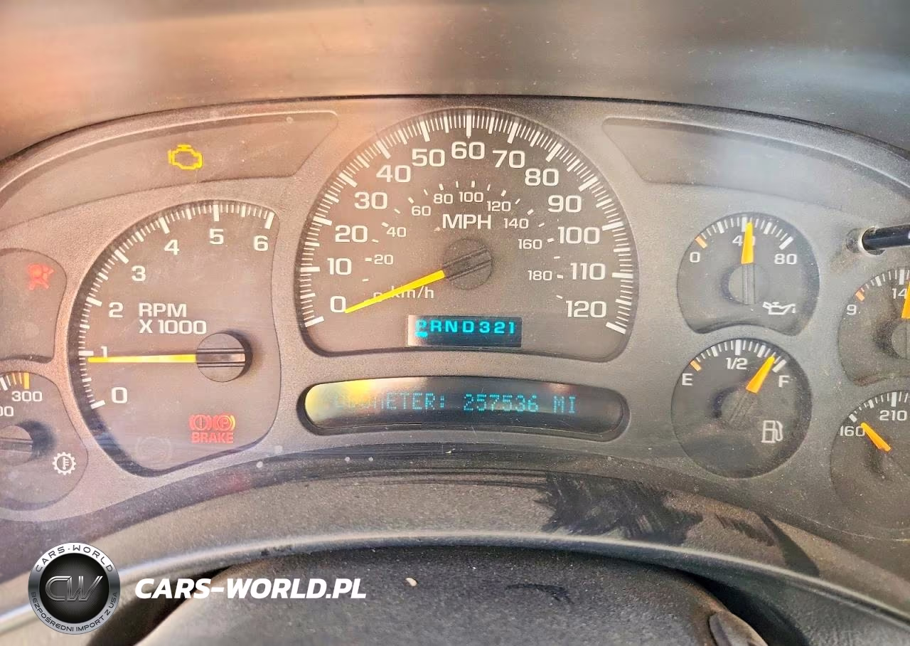 2005 Chevrolet Silverado C2500 Heavy Duty VIN:1GCHC24U75E180963 - 9