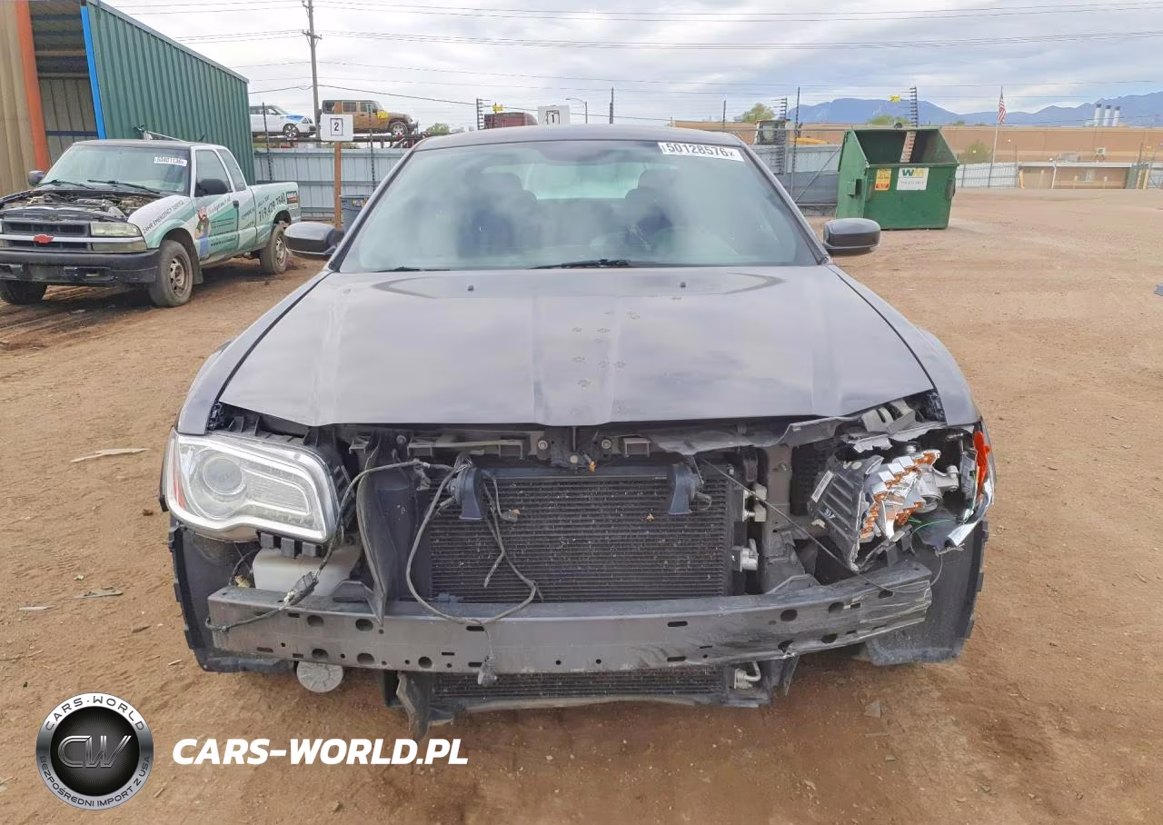 2014 Chrysler 300 VIN:2C3CCAAG8EH233573 - 5