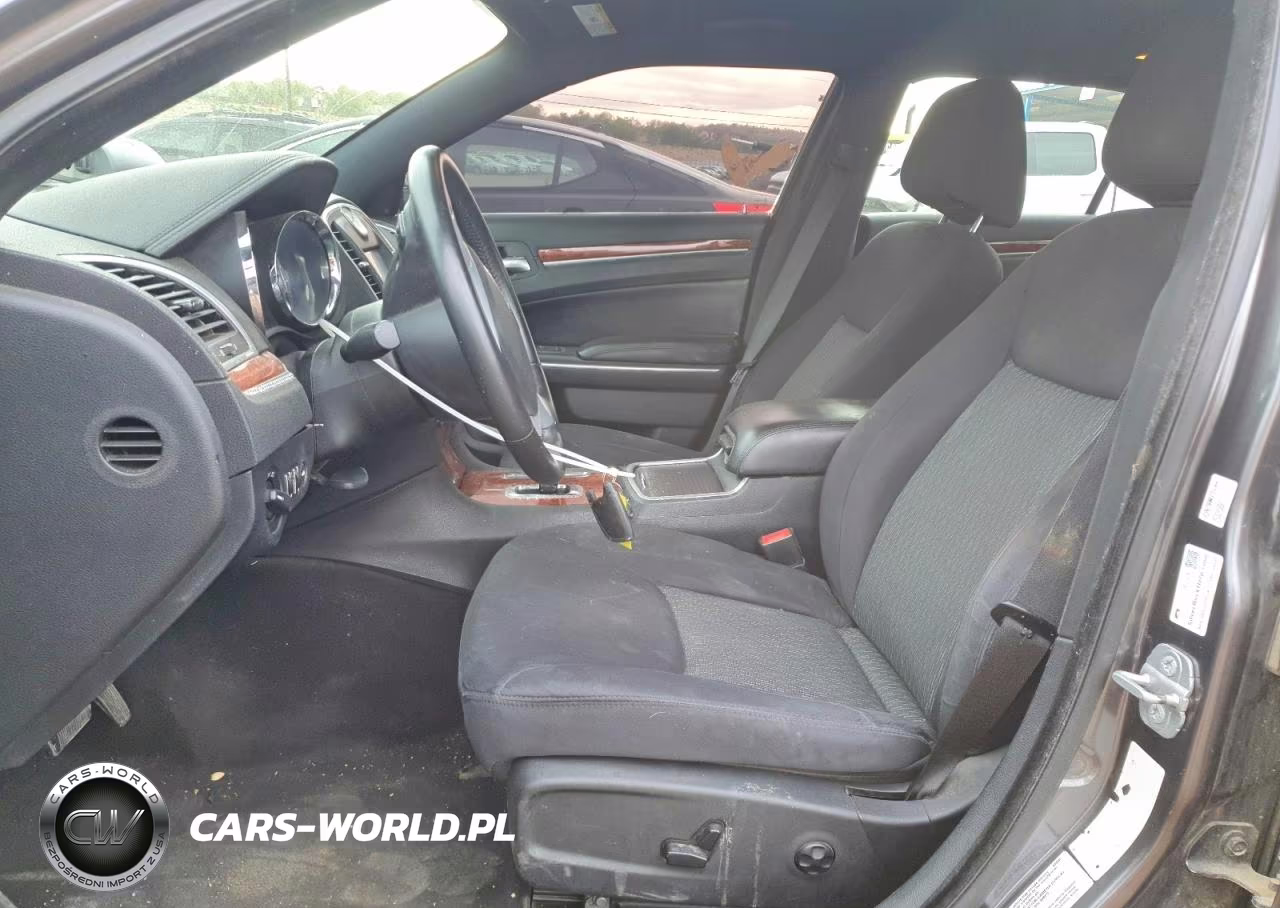 2014 Chrysler 300 VIN:2C3CCAAG8EH233573 - 7