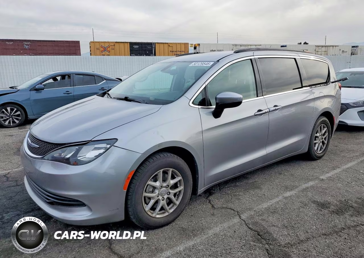 2020 Chrysler Voyager Lxi