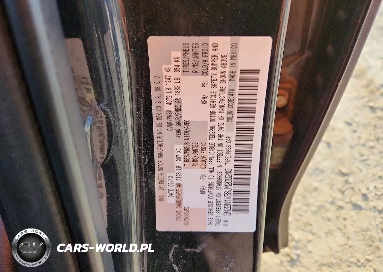 2018 Mazda 3 Touring VIN:3MZBN1V38JM208240 - 12
