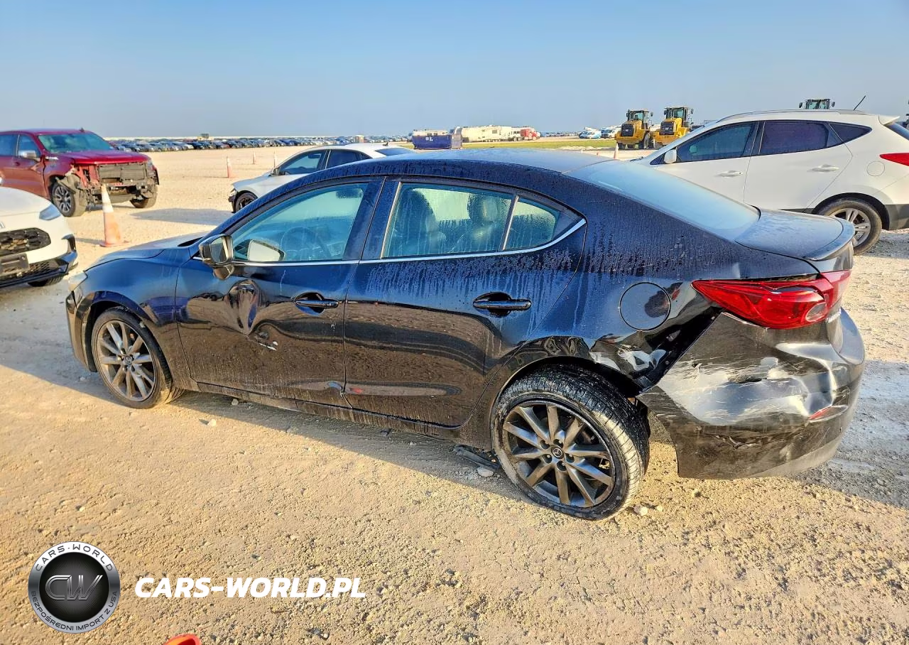 2018 Mazda 3 Touring VIN:3MZBN1V38JM208240 - 2