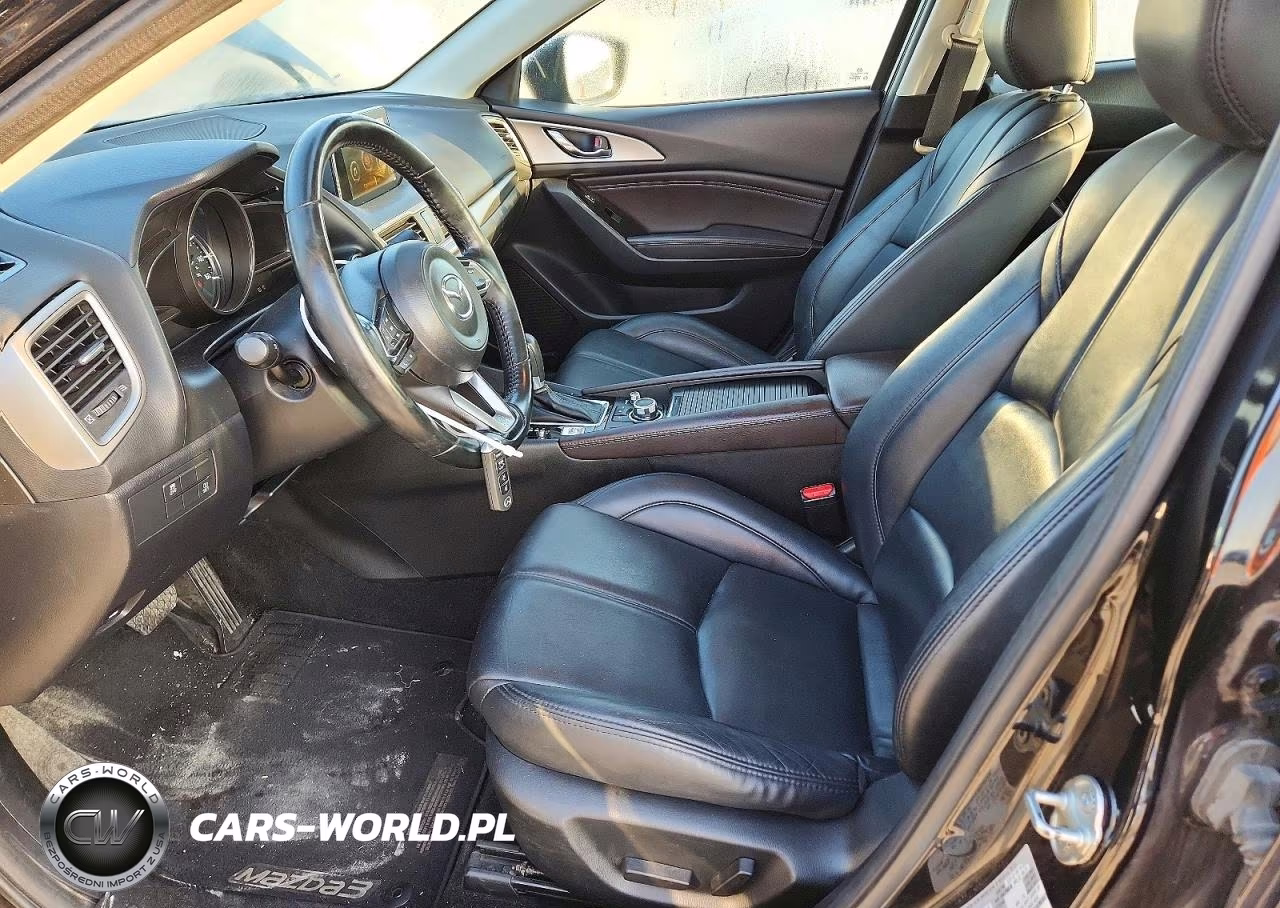 2018 Mazda 3 Touring VIN:3MZBN1V38JM208240 - 7