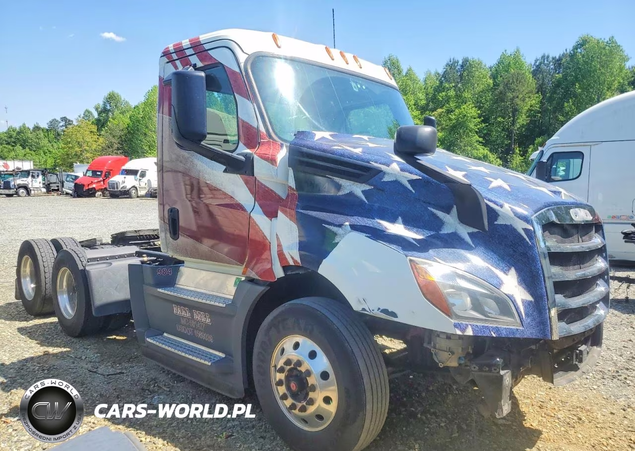 2019 Freightliner Cascadia 126 Semi Truck