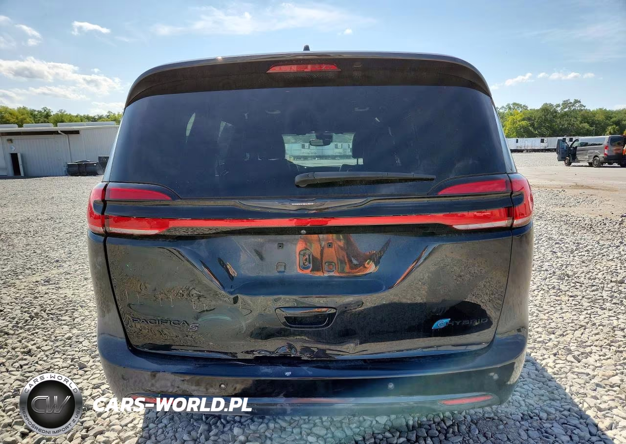 2023 Chrysler Pacifica Hybrid Touring L VIN:2C4RC1L70PR501743 - 6