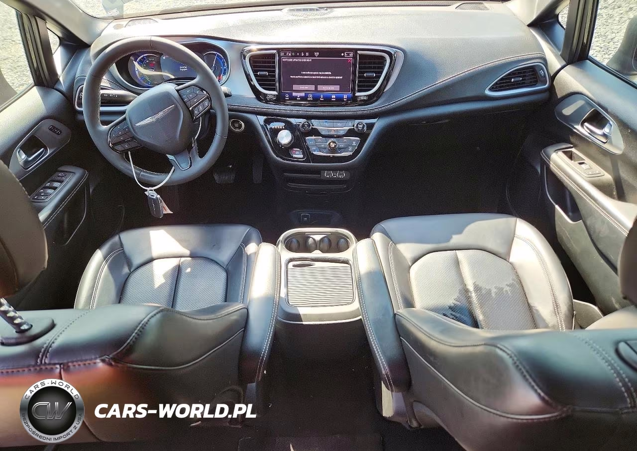 2023 Chrysler Pacifica Hybrid Touring L VIN:2C4RC1L70PR501743 - 8