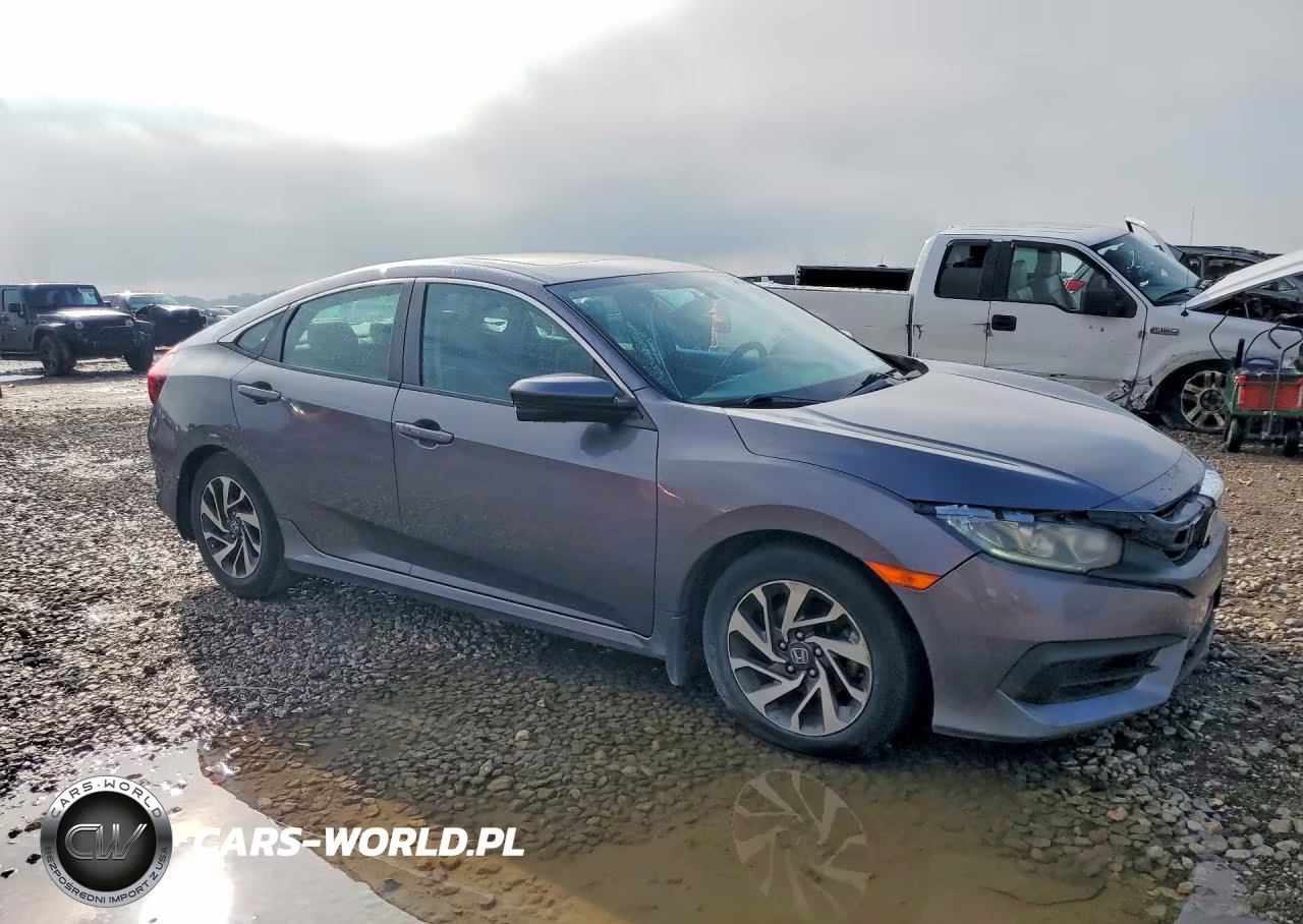 2016 Honda Civic VIN:19XFC2F79GE042217 - 4