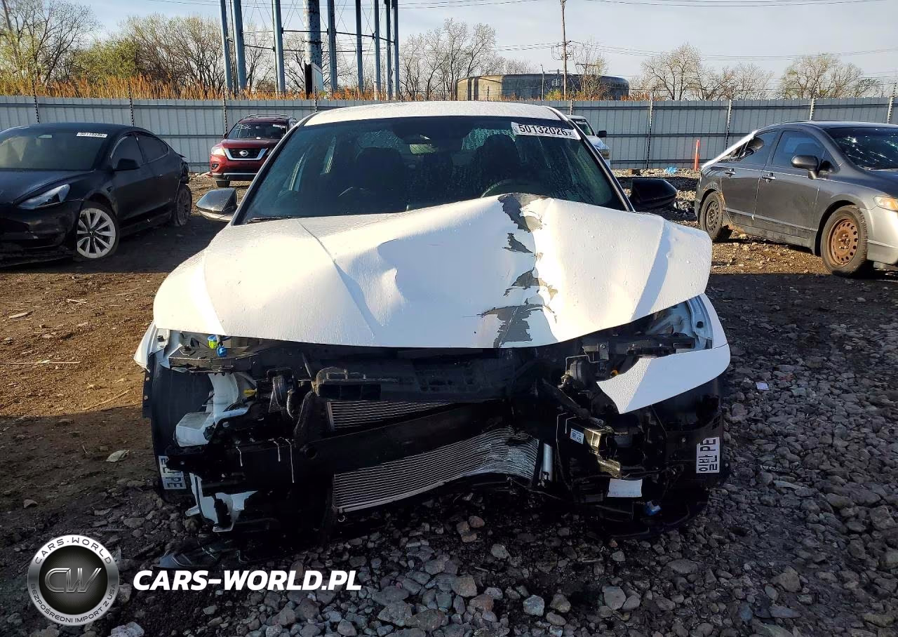 2025 Hyundai Elantra Sel Sport VIN:KMHLM4DG6SU063952 - 5
