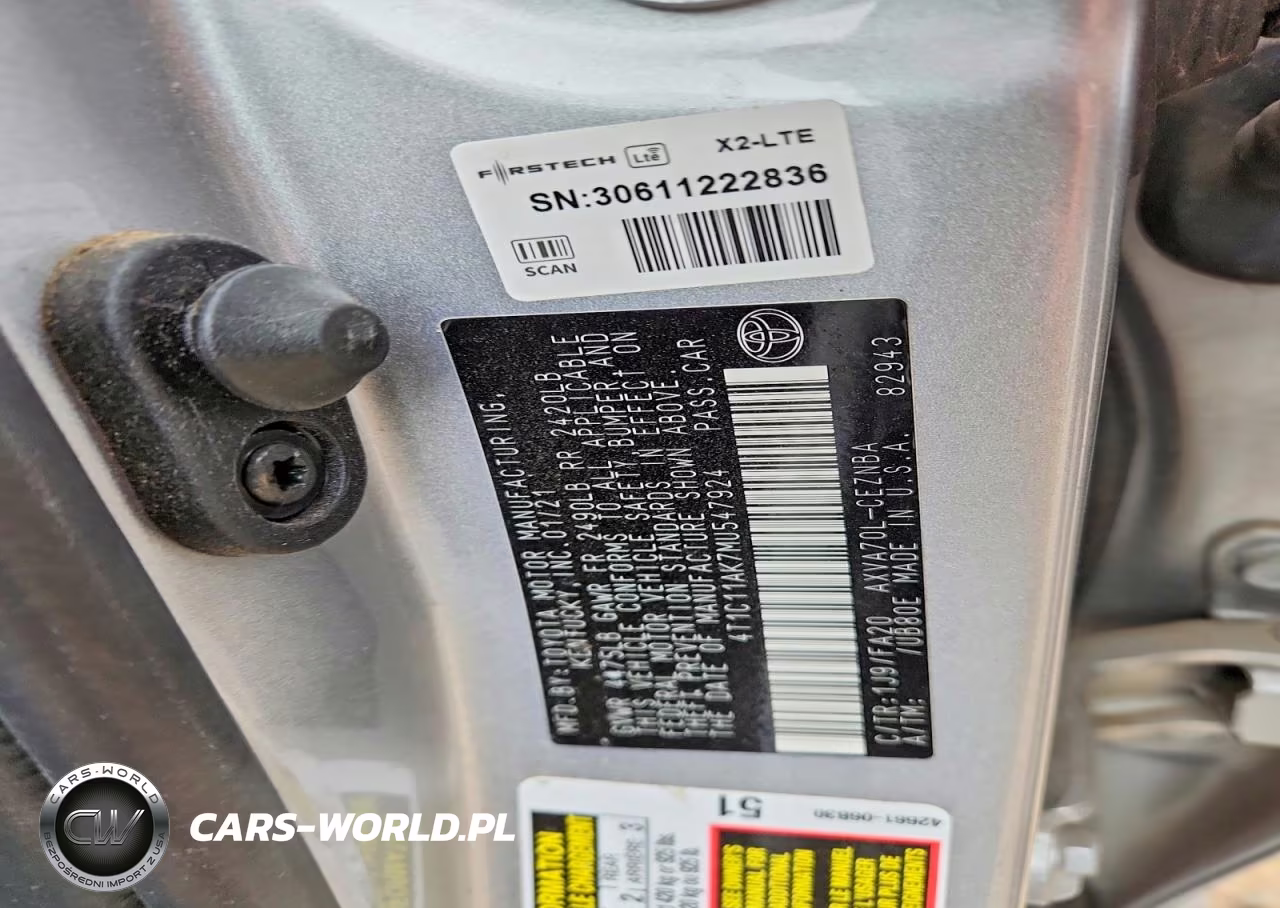 2021 Toyota Camry Le VIN:4T1C11AK7MU547924 - 12