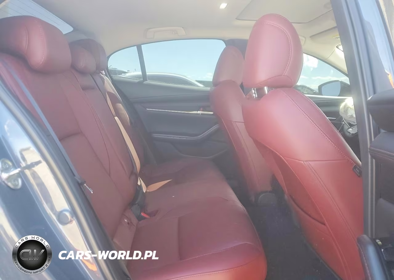2025 Mazda 3 Preferred VIN:3MZBPBCM8SM479392 - 10