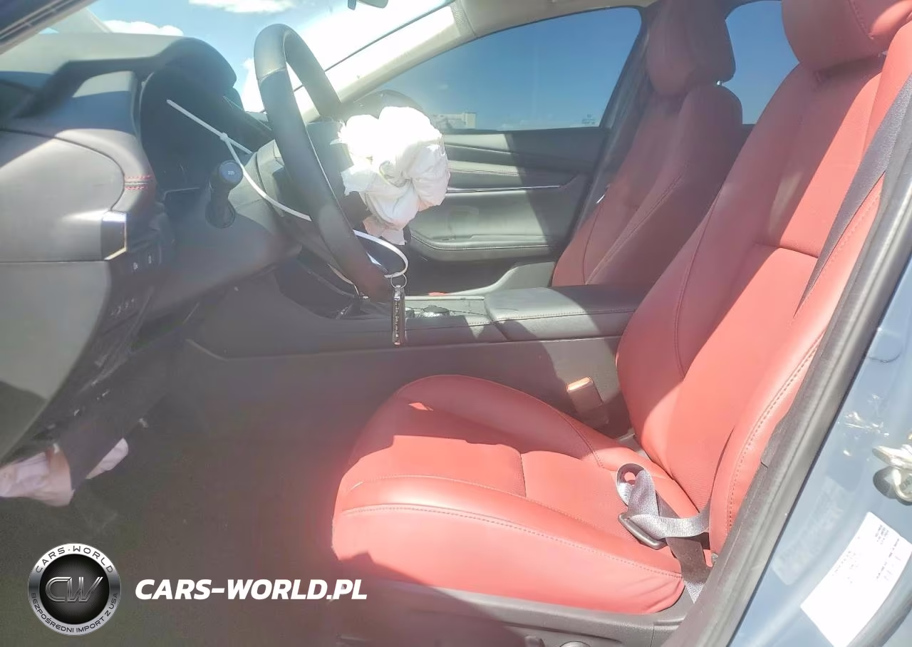 2025 Mazda 3 Preferred VIN:3MZBPBCM8SM479392 - 7