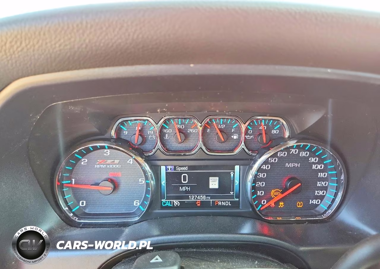 2018 Chevrolet Silverado K1500 Lt VIN:3GCUKREC8JG194342 - 9