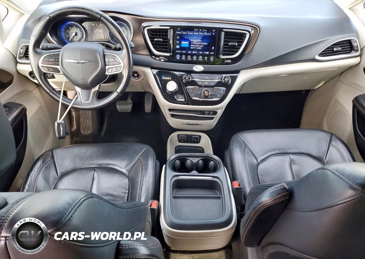 2017 Chrysler Pacifica Touring L VIN:2C4RC1BG2HR770670 - 8