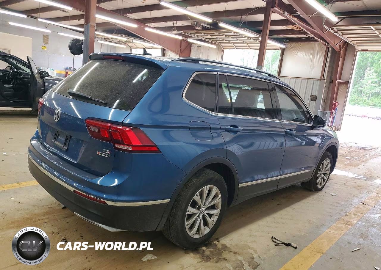 2018 Volkswagen Tiguan Se VIN:3VV2B7AX7JM122815 - 3
