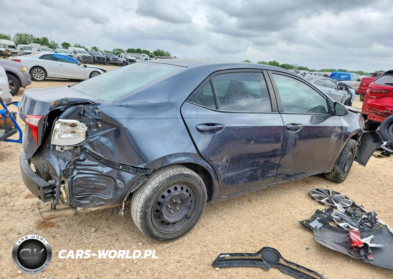 2016 Toyota Corolla Le VIN:2T1BURHEXGC727390 - 3