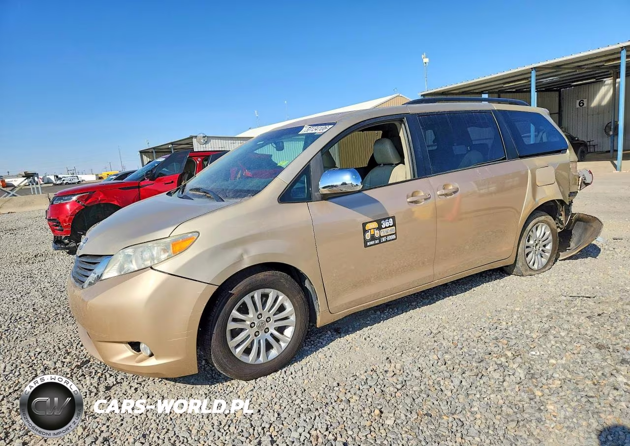 2013 Toyota Sienna Xle 8-Passenger