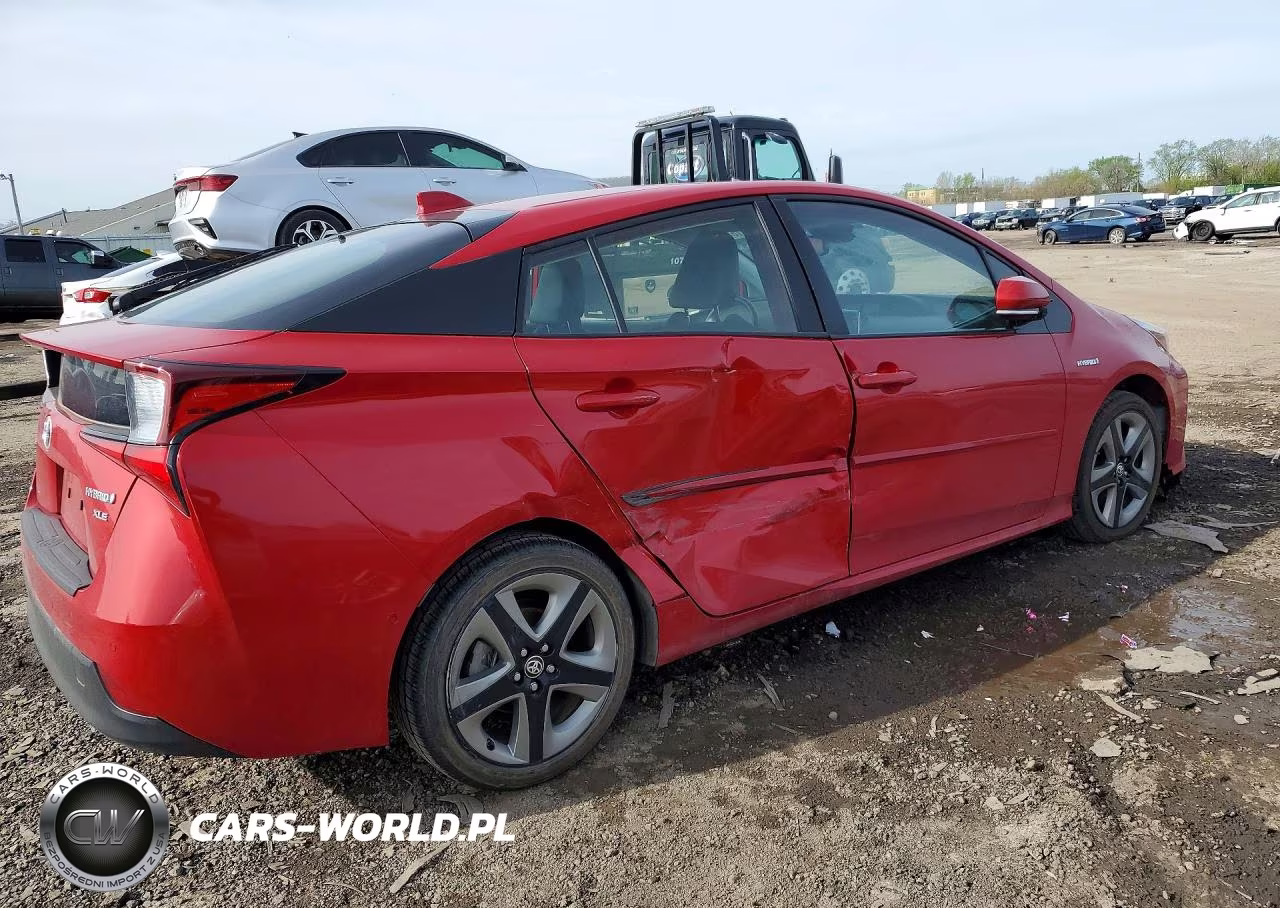 2020 Toyota Prius Xle VIN:JTDKARFU7L3104802 - 3